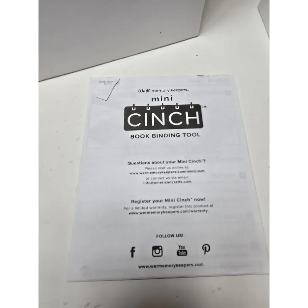 Mini Cinch Book Binding Tool- by We R memory Keepers with Extra - Picture 5 of 5
